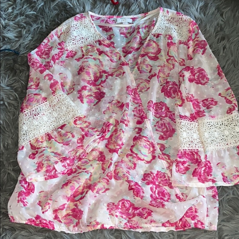 NEW - Charming Charlie Rose Blouse